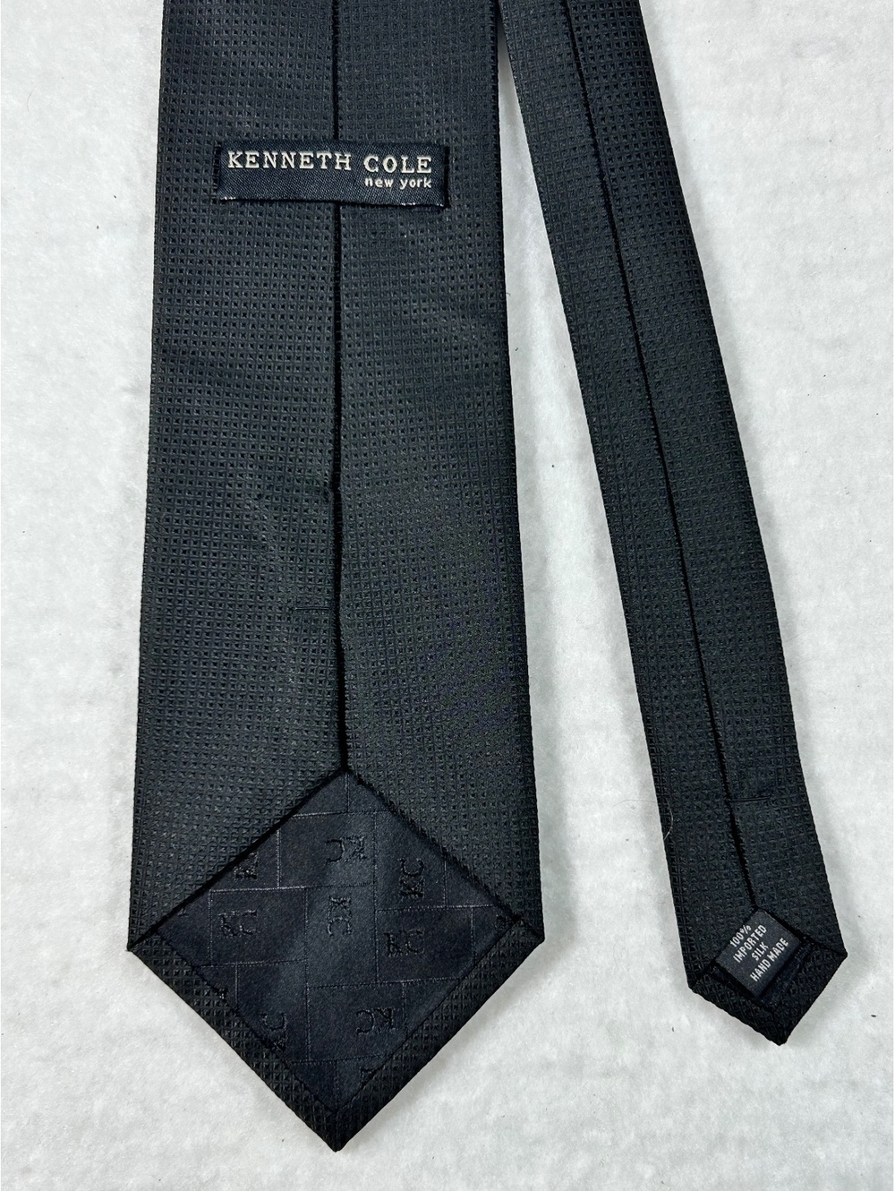 Kenneth Cole New York Black Silk Men's Tie
